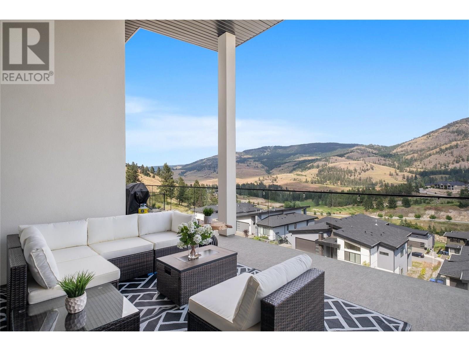 869 Carnoustie Drive, Kelowna