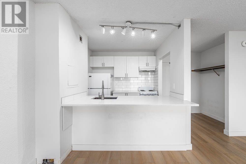 Single Family House for Sale in    Avenue SE Downtown Commercial Core Calgary 