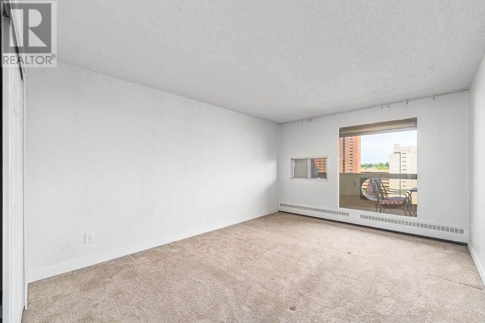 Single Family House for Sale in    Avenue SE Downtown Commercial Core Calgary 