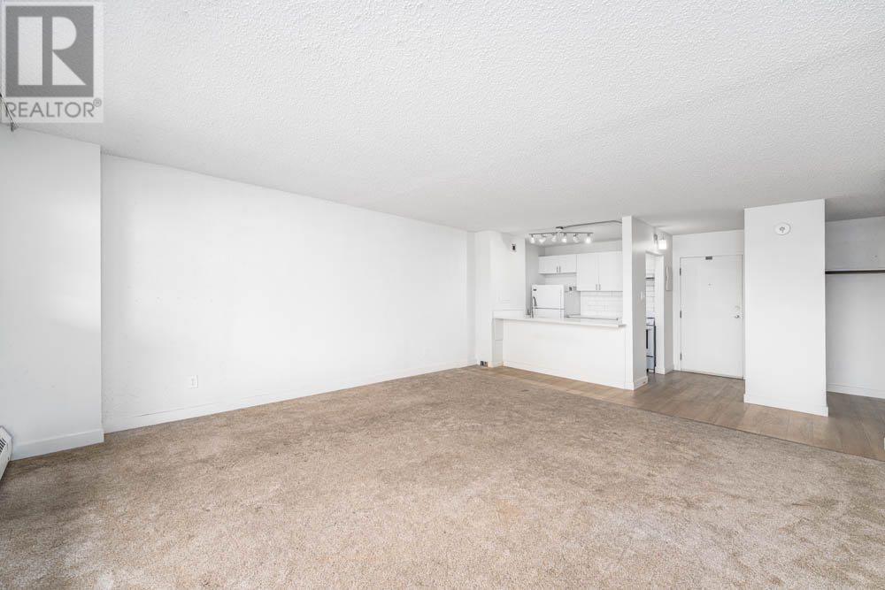 Single Family House for Sale in    Avenue SE Downtown Commercial Core Calgary 