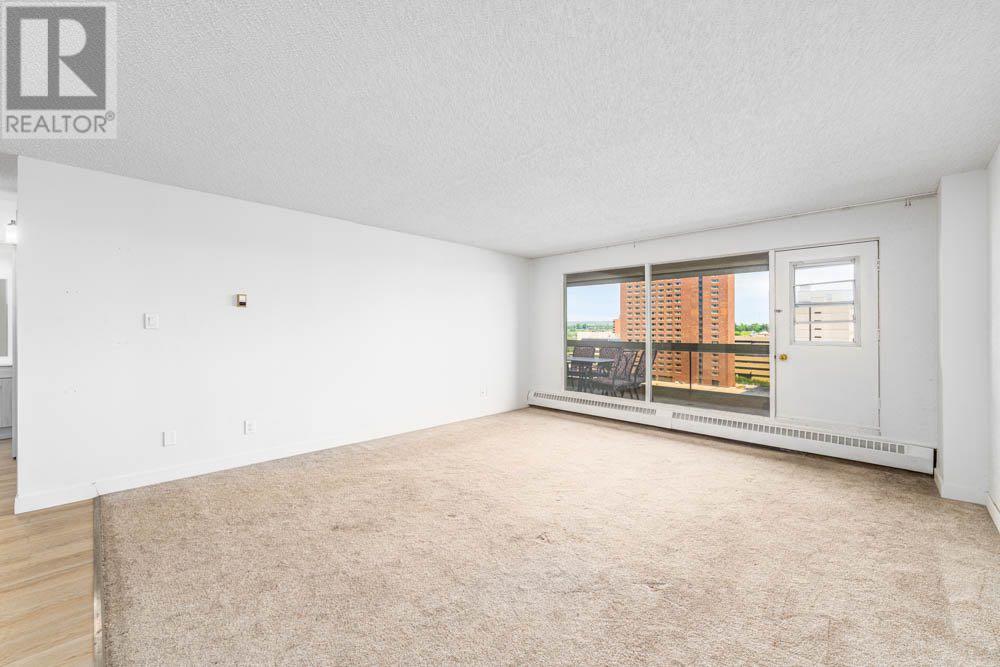 Single Family House for Sale in    Avenue SE Downtown Commercial Core Calgary 