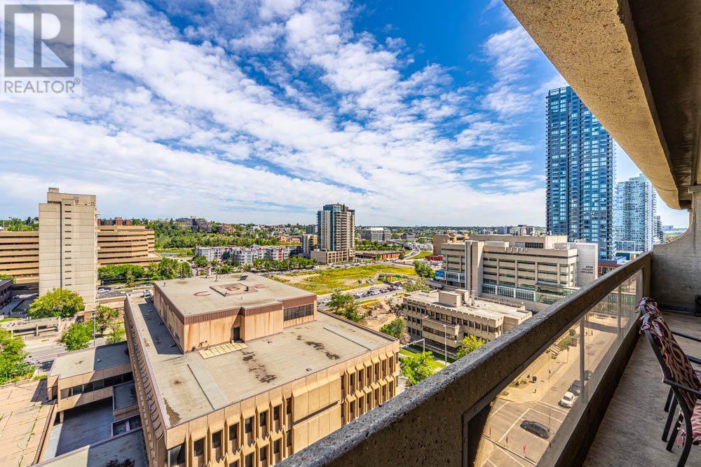 Single Family House for Sale in    Avenue SE Downtown Commercial Core Calgary 