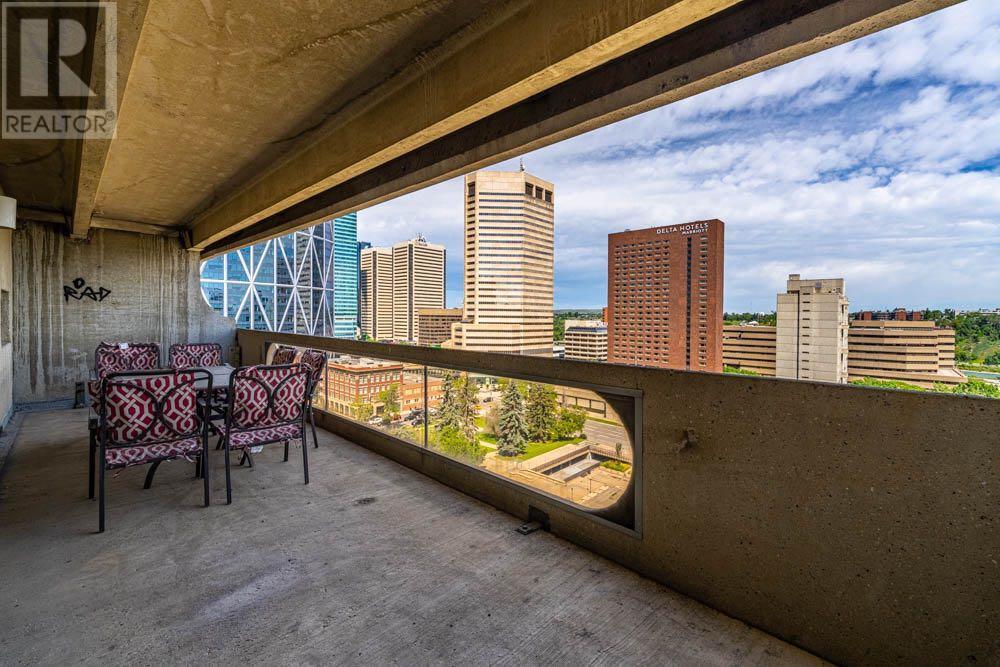 Single Family House for Sale in    Avenue SE Downtown Commercial Core Calgary 