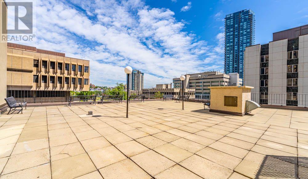 Single Family House for Sale in    Avenue SE Downtown Commercial Core Calgary 