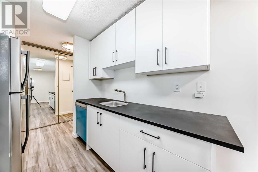 Single Family House for Sale in    Avenue SW Beltline Calgary 
