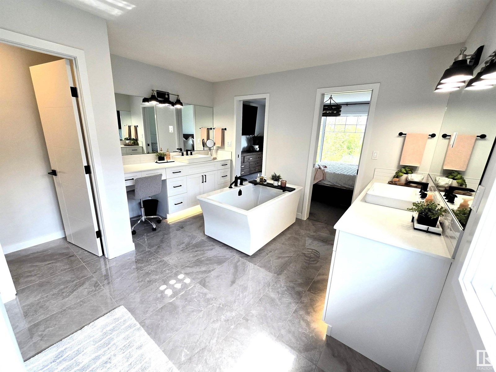 Photo 41 of 1663 Enright Wy Nw, Edmonton AB
