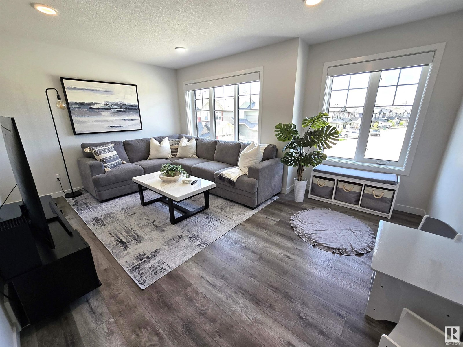 Photo 13 of 1663 Enright Wy Nw, Edmonton AB