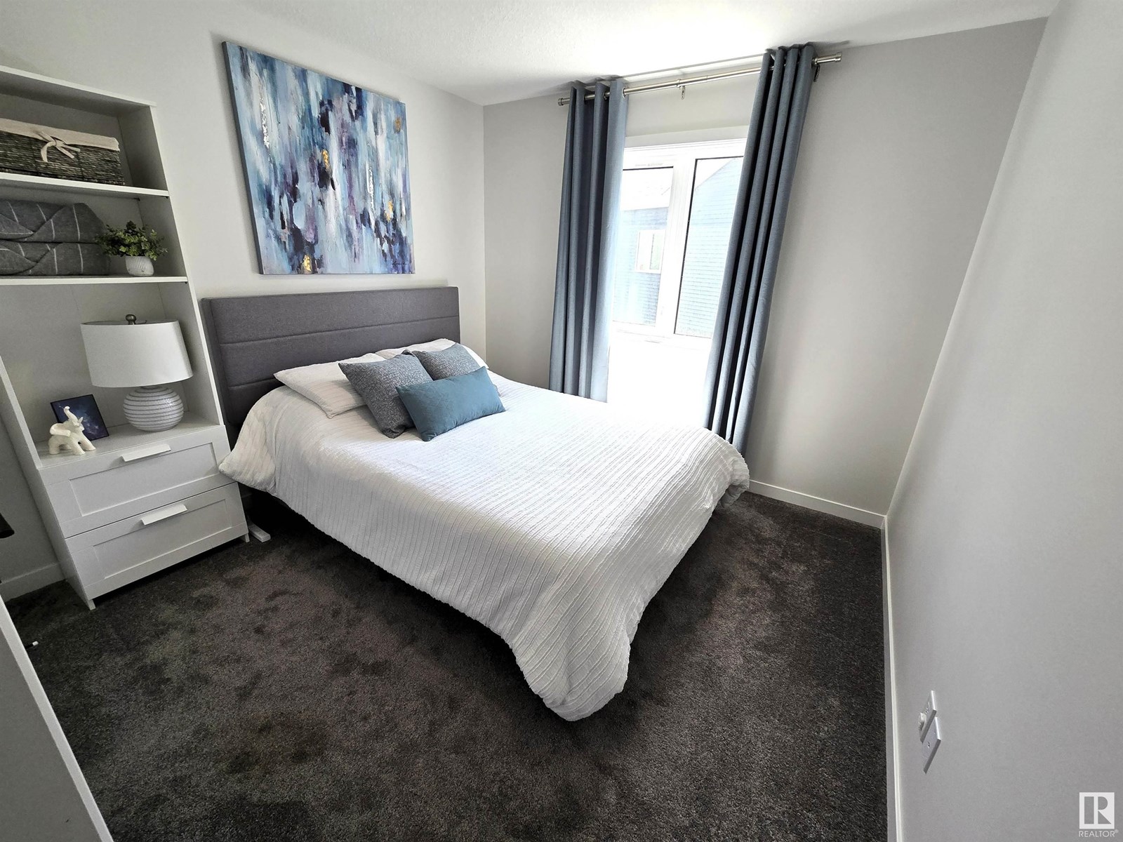 Photo 15 of 1663 Enright Wy Nw, Edmonton AB