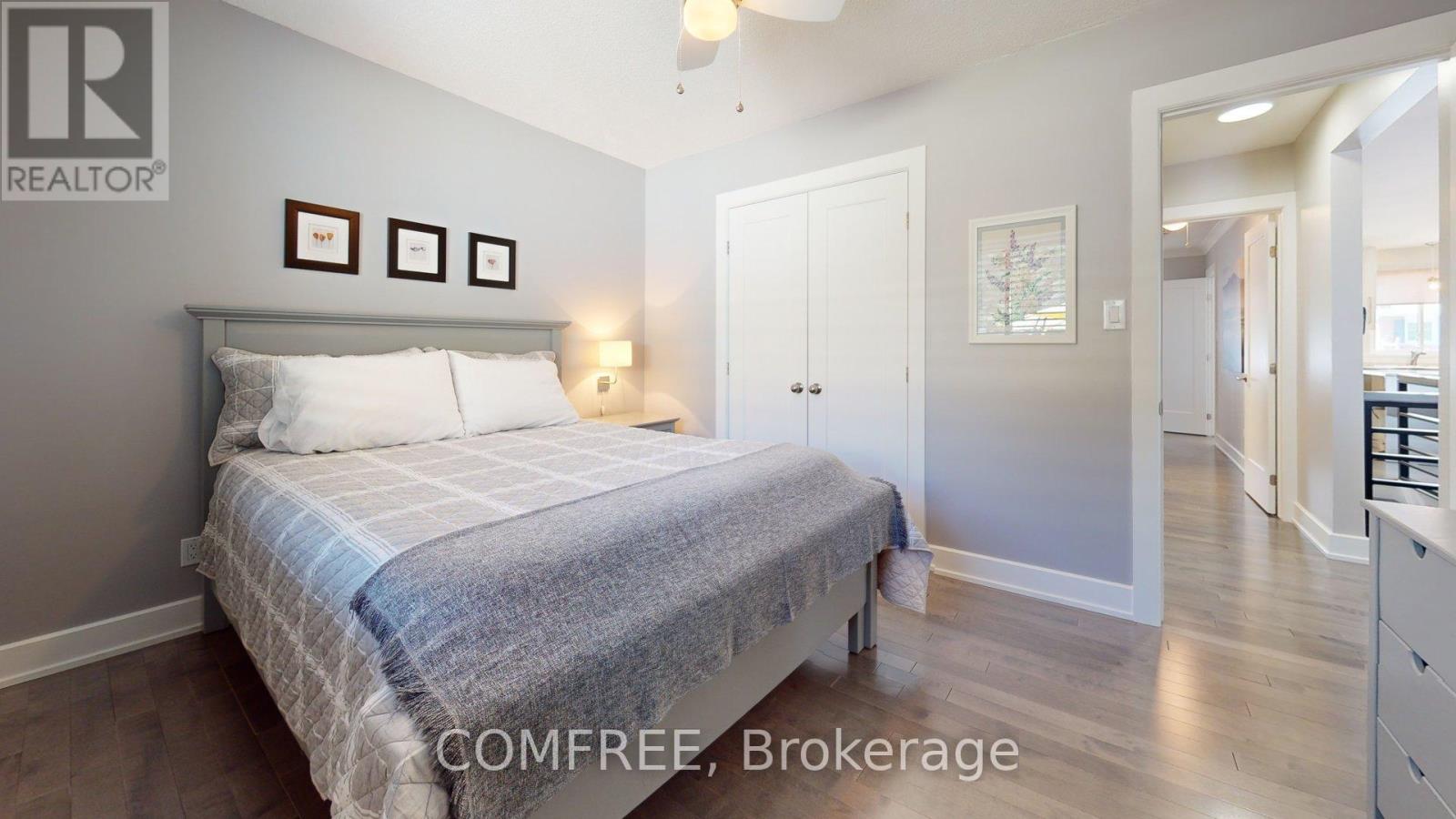 Photo 3 of 55 Binscarth Crescent, Ottawa ON