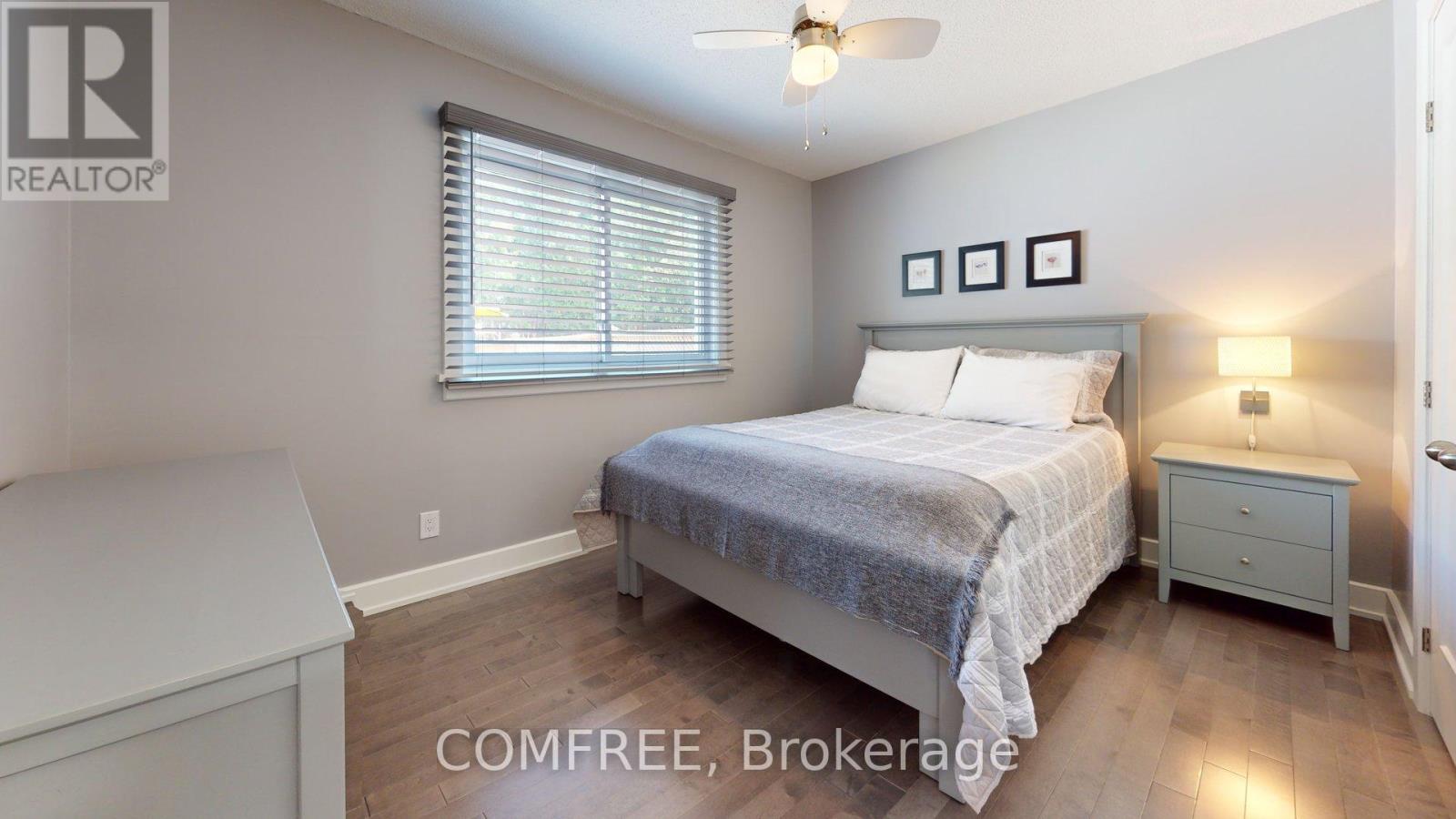 Photo 21 of 55 Binscarth Crescent, Ottawa ON