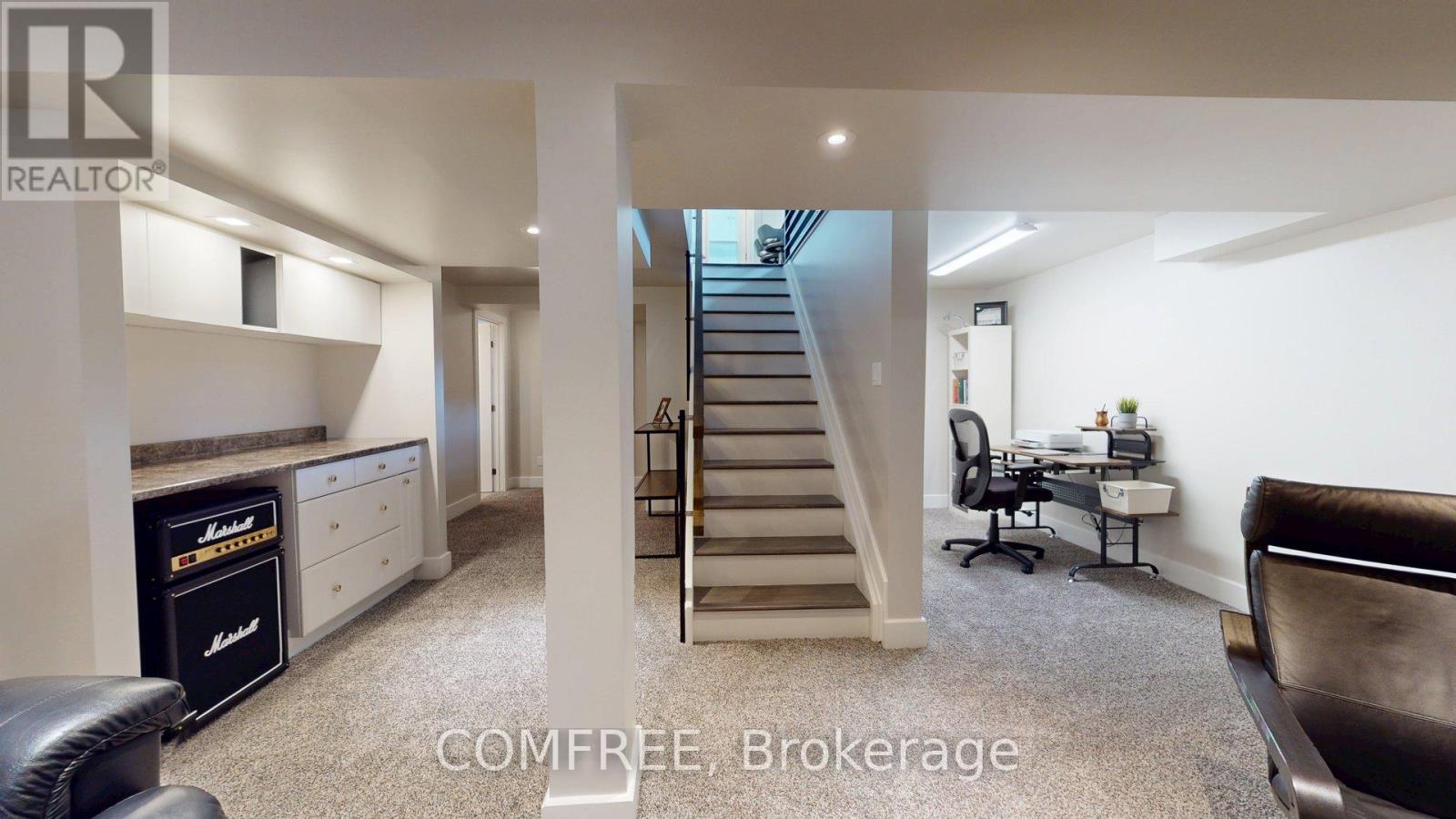 Photo 20 of 55 Binscarth Crescent, Ottawa ON