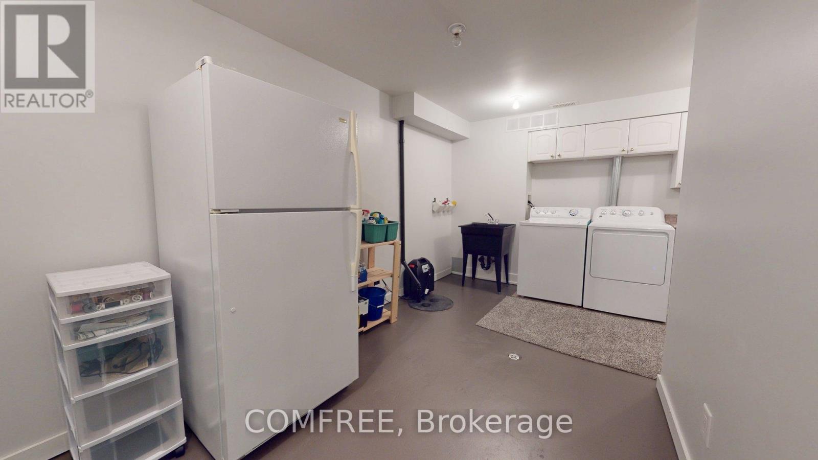 Photo 31 of 55 Binscarth Crescent, Ottawa ON