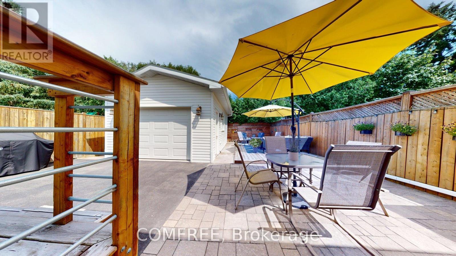 Photo 29 of 55 Binscarth Crescent, Ottawa ON