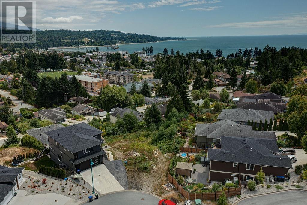 5618 DUNGENESS PLACE, Sechelt