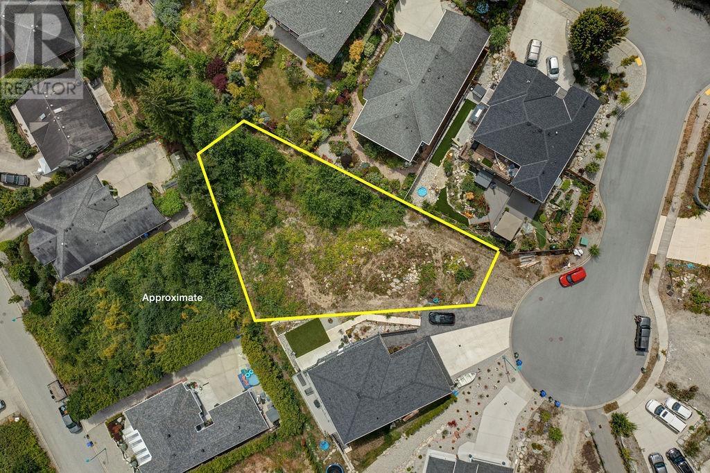 5618 DUNGENESS PLACE, Sechelt