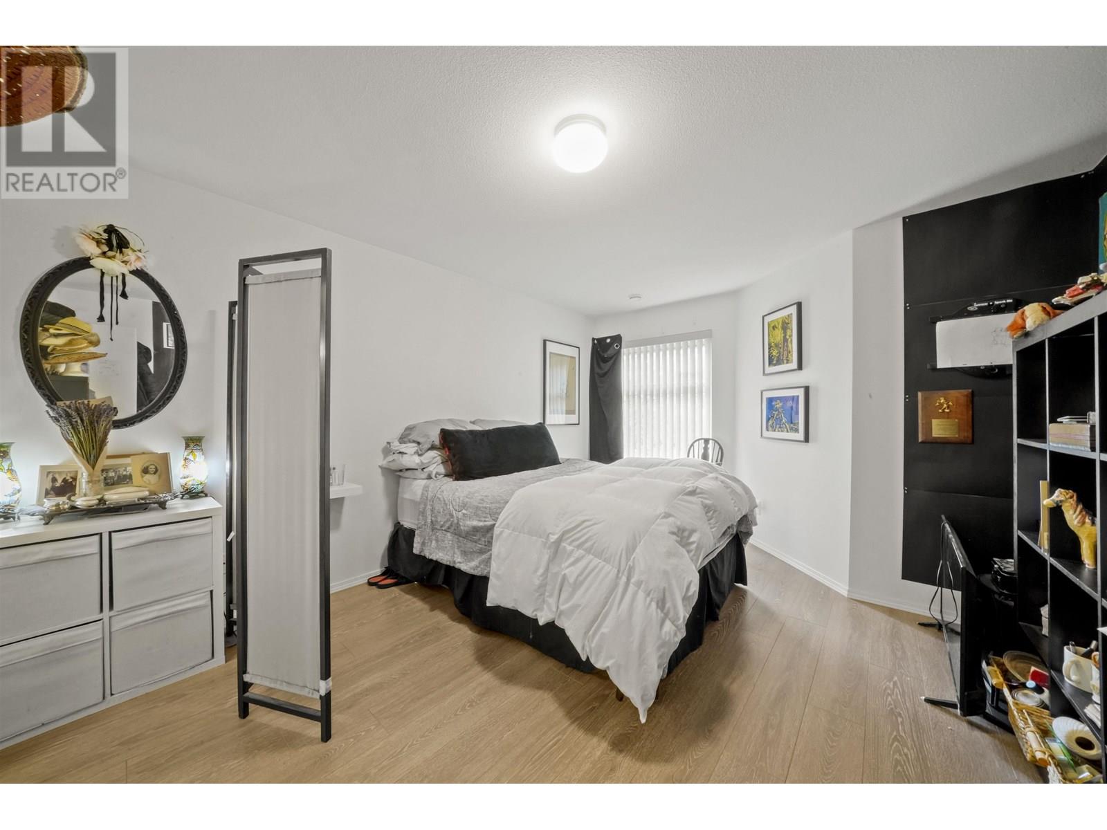 Photo 4 of 209 2915 Glen Drive, Coquitlam BC