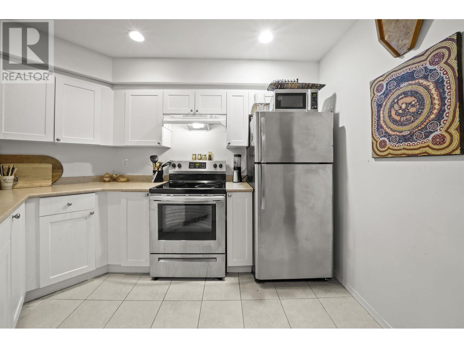 Photo 10 of 209 2915 Glen Drive, Coquitlam BC