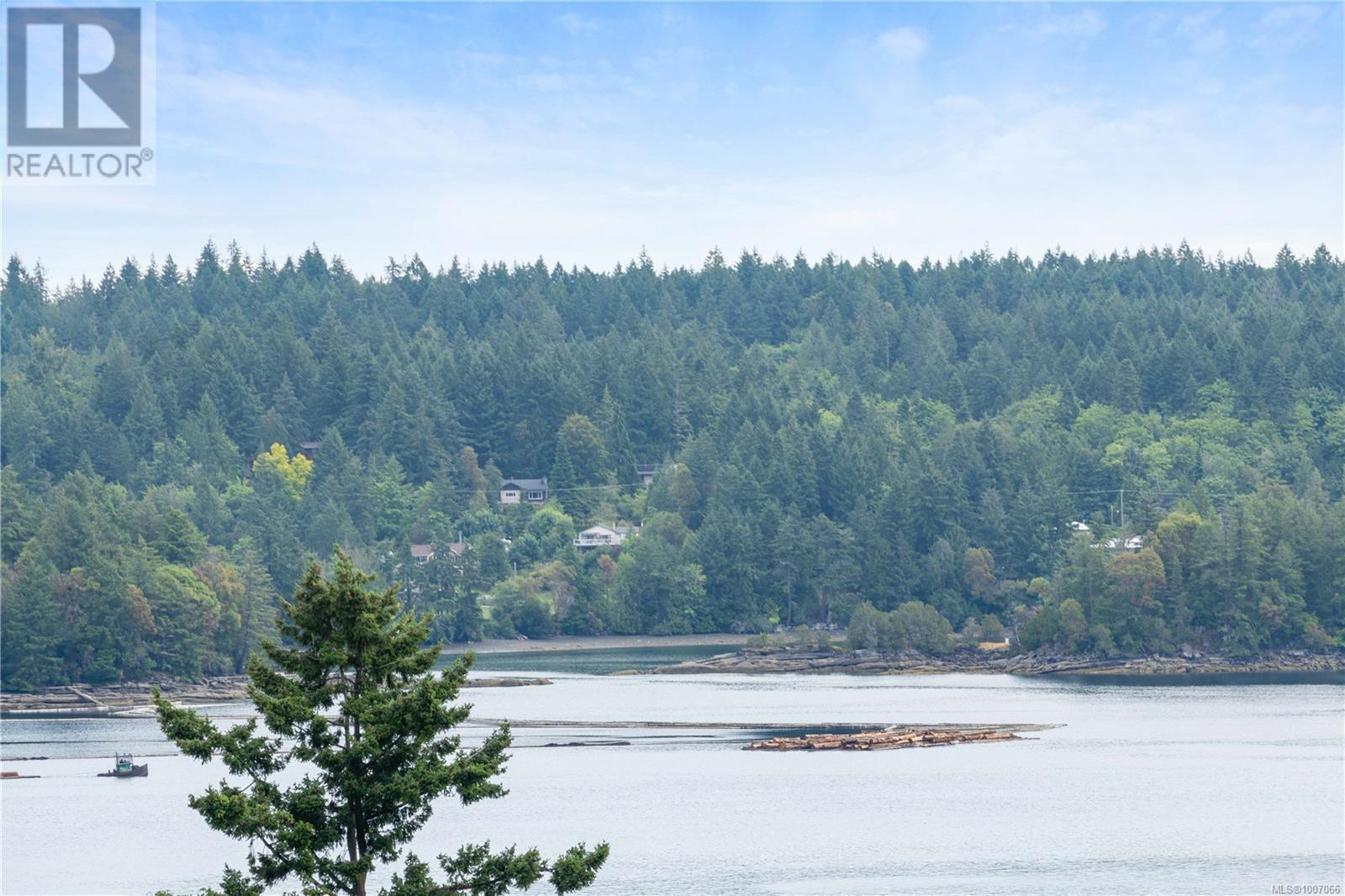Photo 8 of 18 100 Gifford Rd, Ladysmith BC