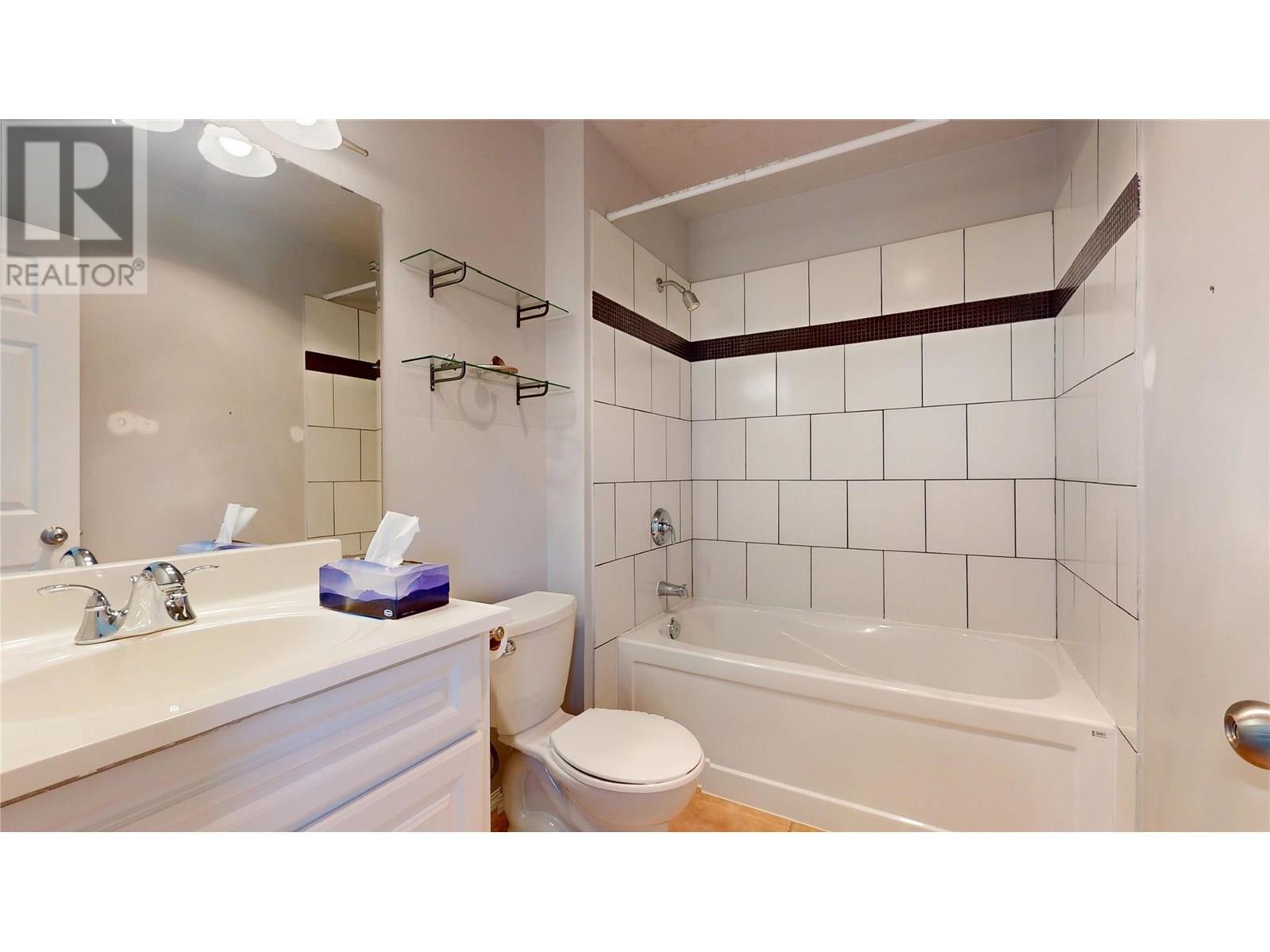 717 27th Avenue S, Cranbrook