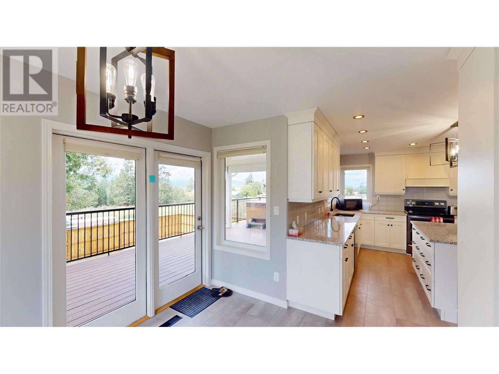 717 27th Avenue S, Cranbrook