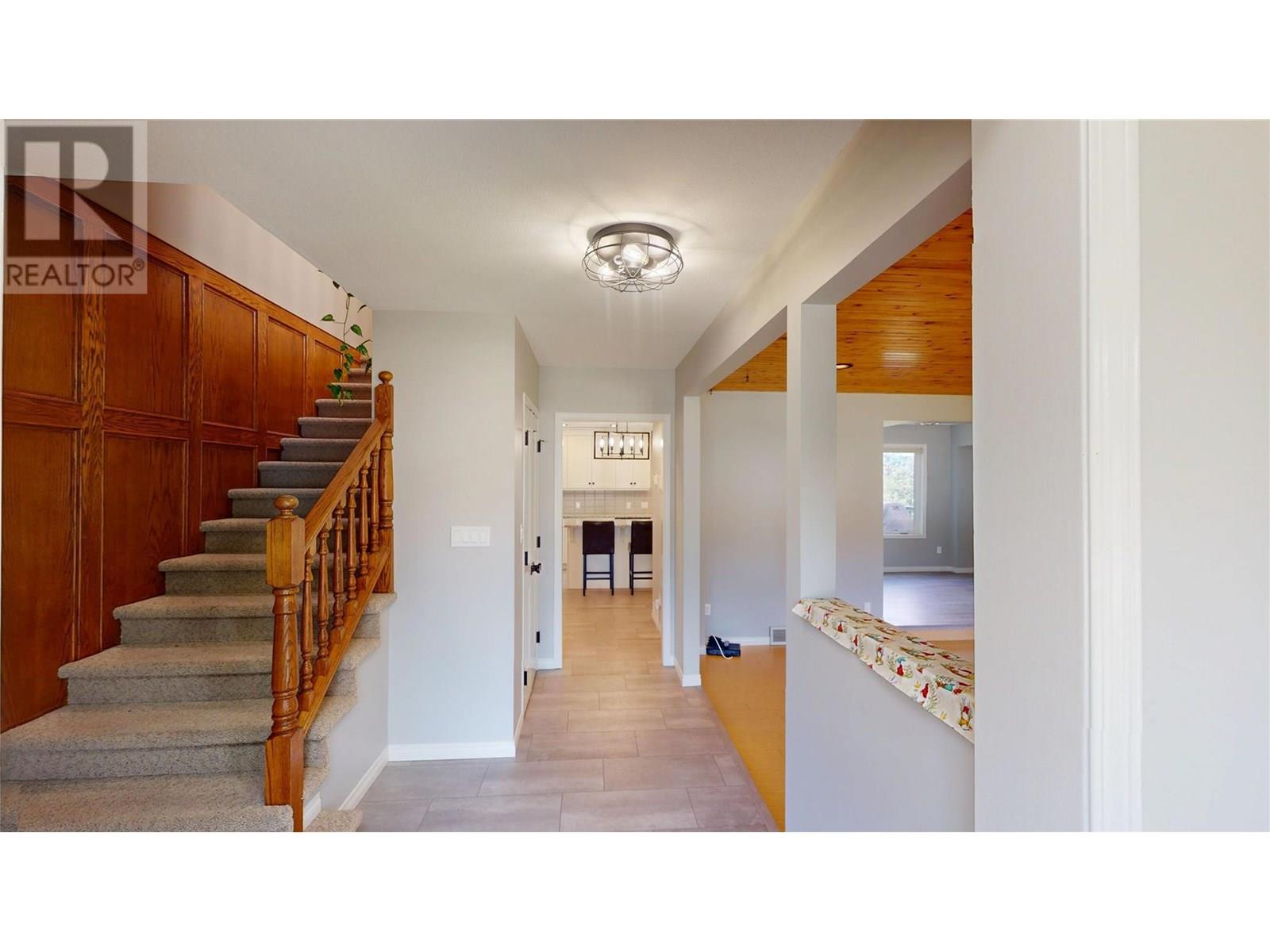 717 27th Avenue S, Cranbrook