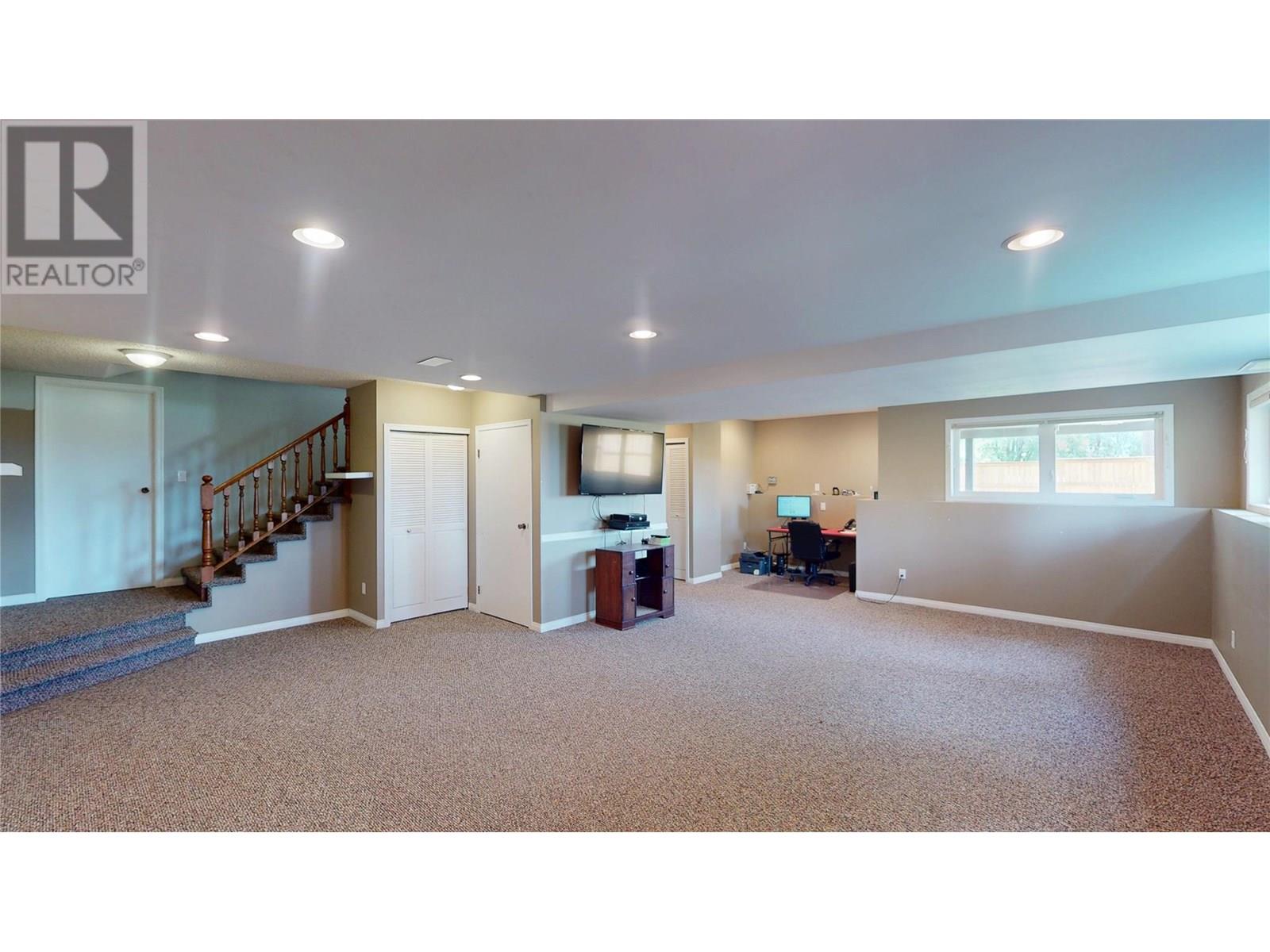 717 27th Avenue S, Cranbrook