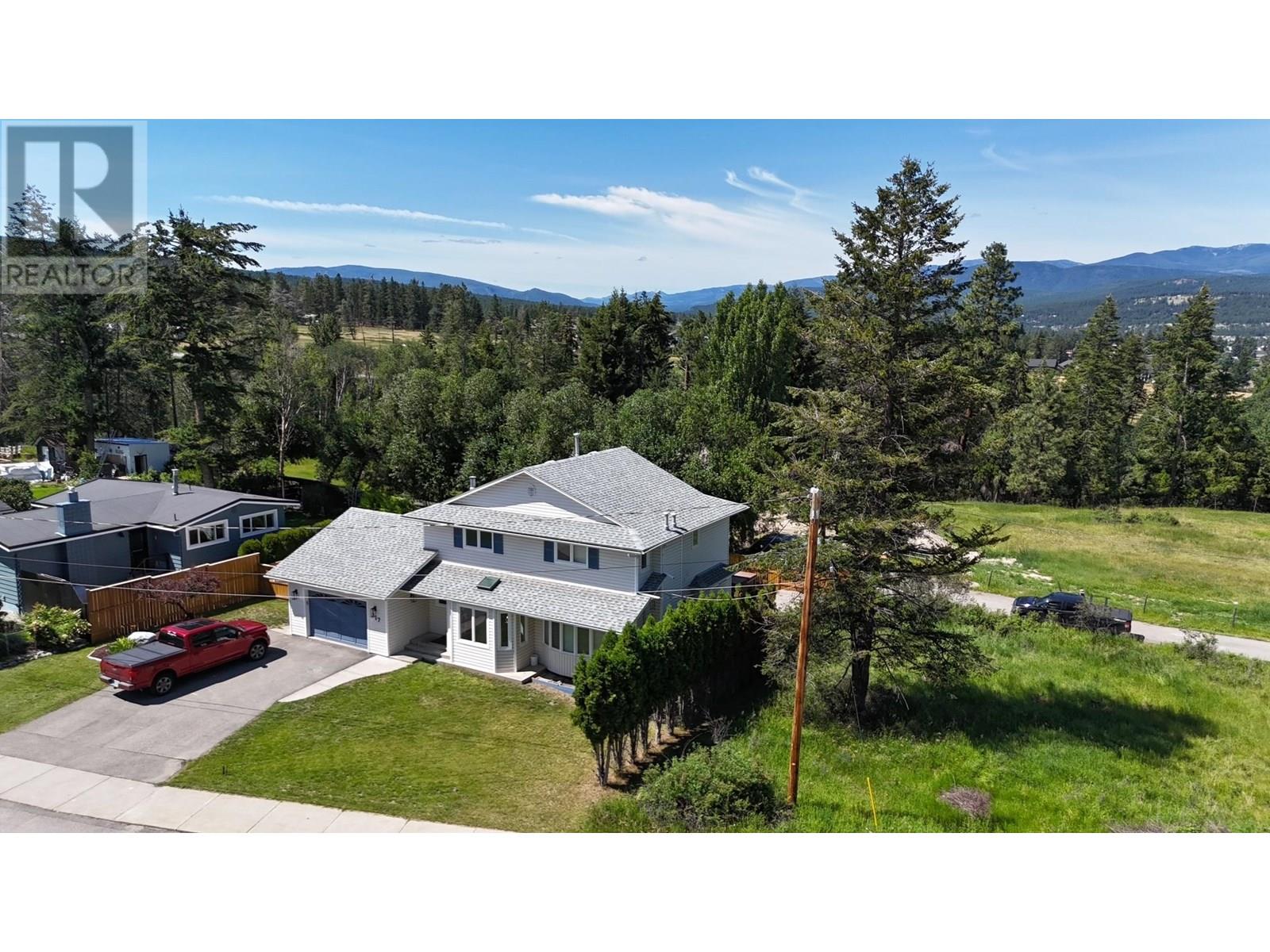 717 27th Avenue S, Cranbrook