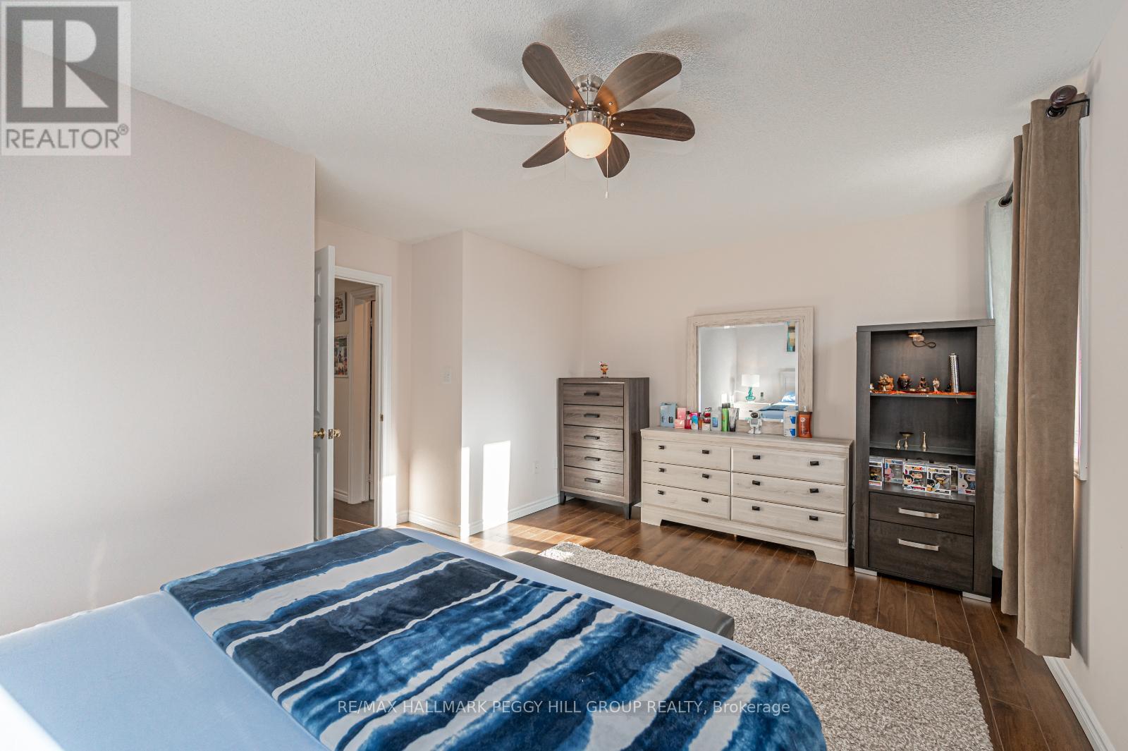 Photo 12 of 5 Arch Brown Court, Barrie ON