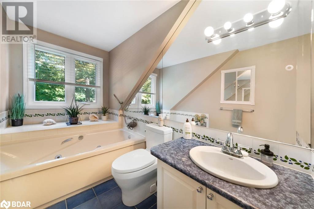 Photo 33 of 361 Glenbrook Drive, Midland ON