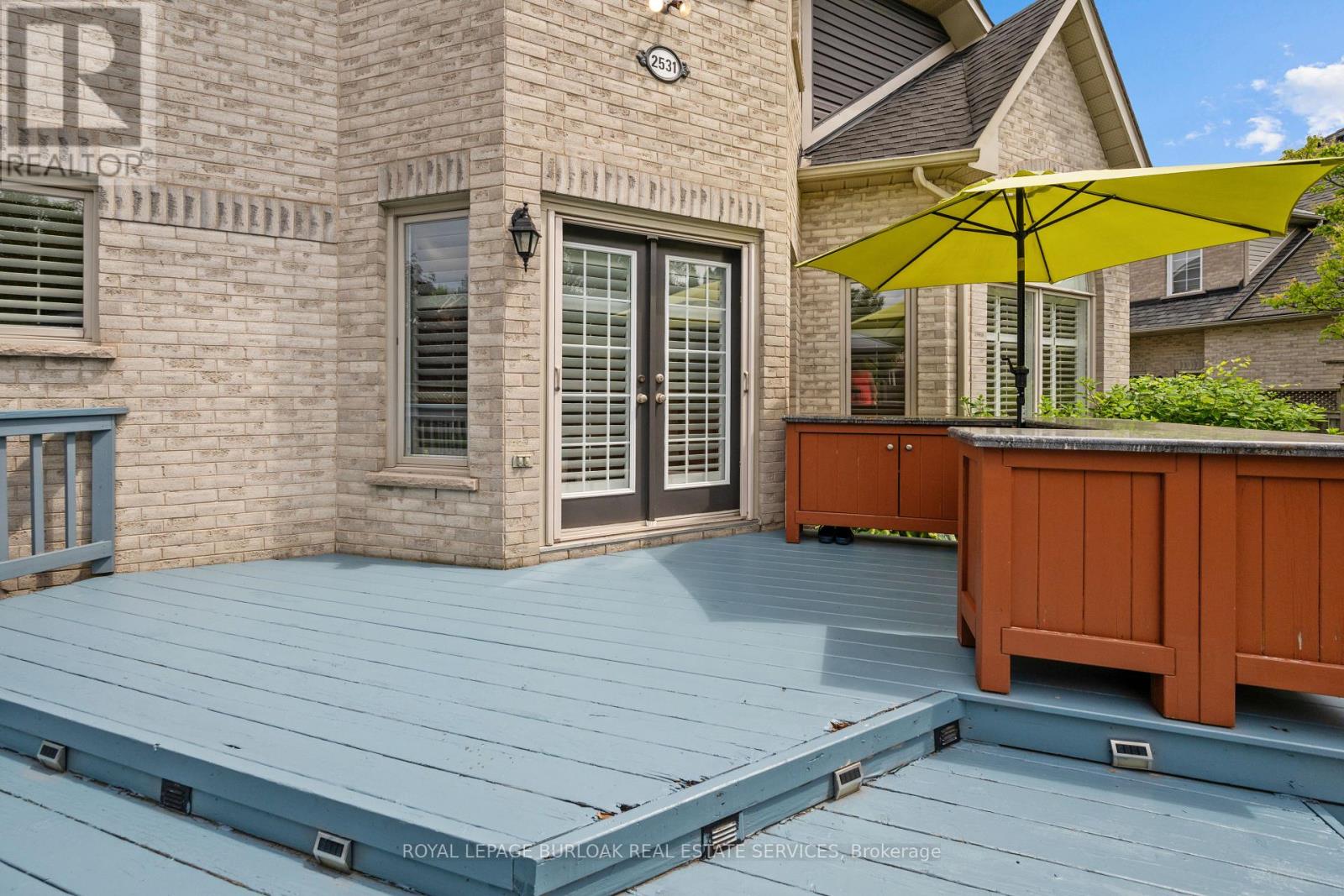 Photo 37 of 2531 Hogan Court, Burlington ON