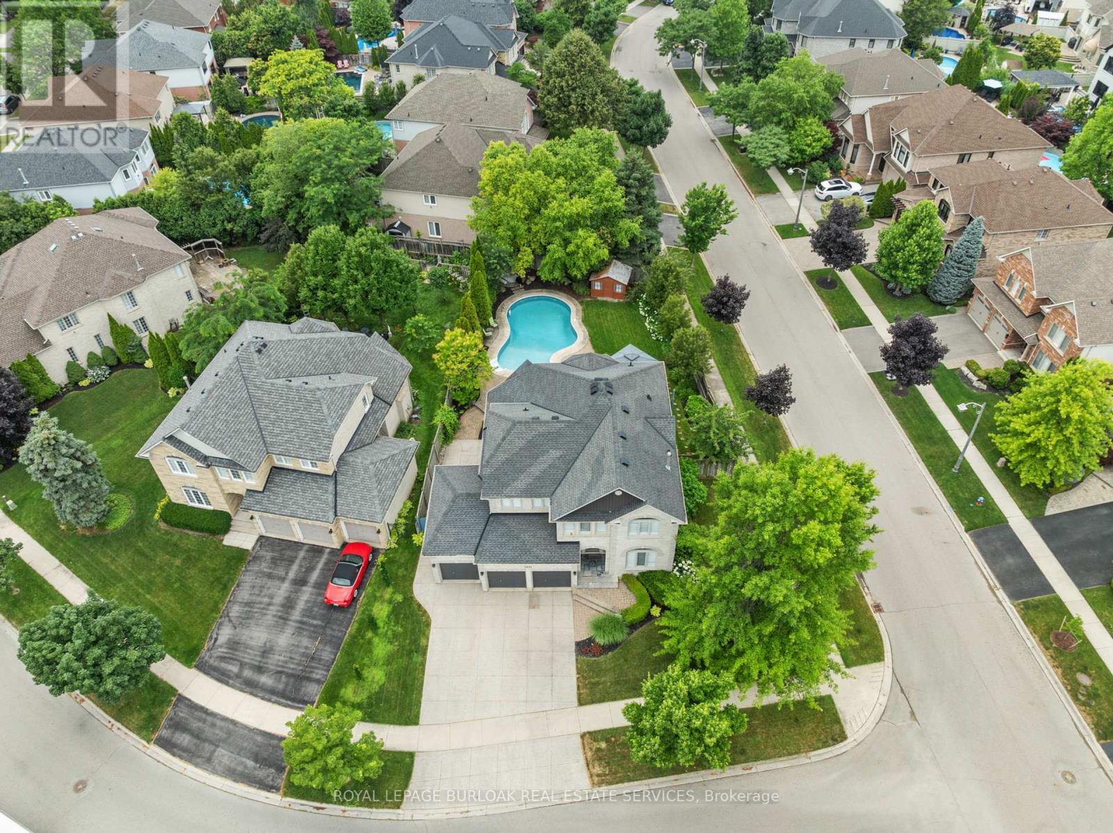 Photo 44 of 2531 Hogan Court, Burlington ON