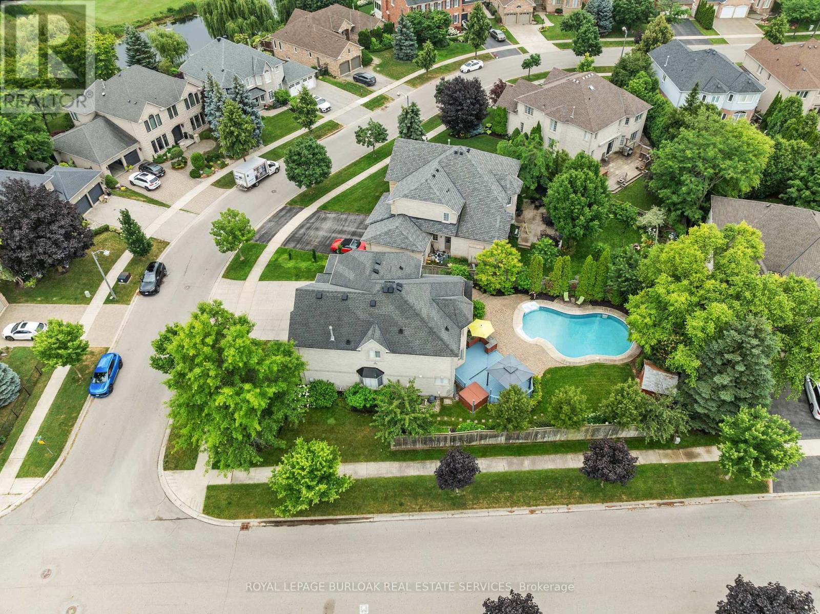 Photo 45 of 2531 Hogan Court, Burlington ON