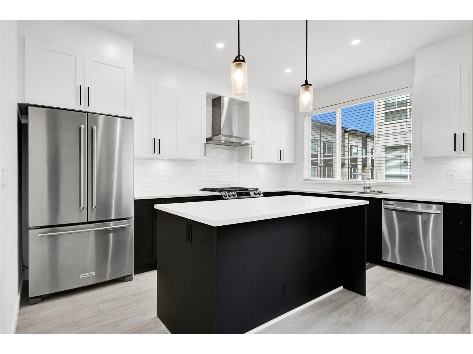 Photo 8 of 2 7288 188 Street, Surrey BC