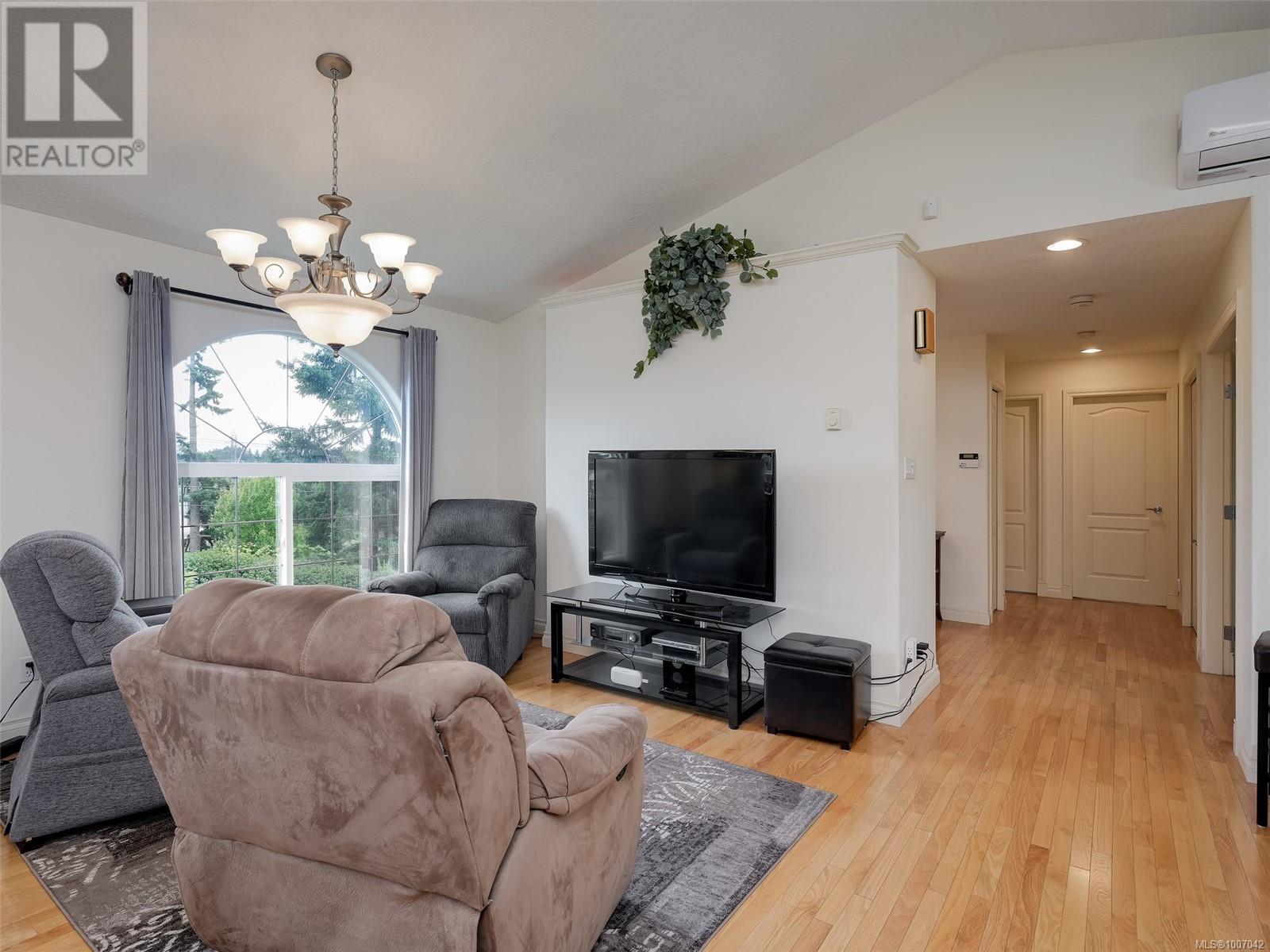 Photo 2 of 2340 Watkiss Way, View Royal BC
