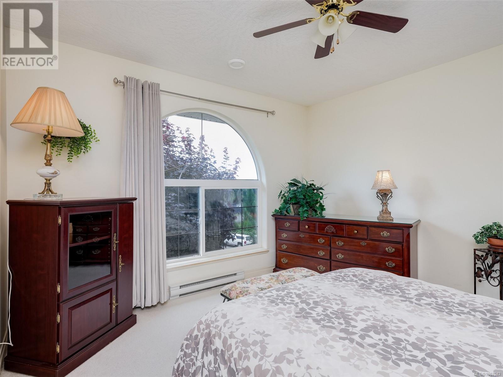 Photo 11 of 2340 Watkiss Way, View Royal BC
