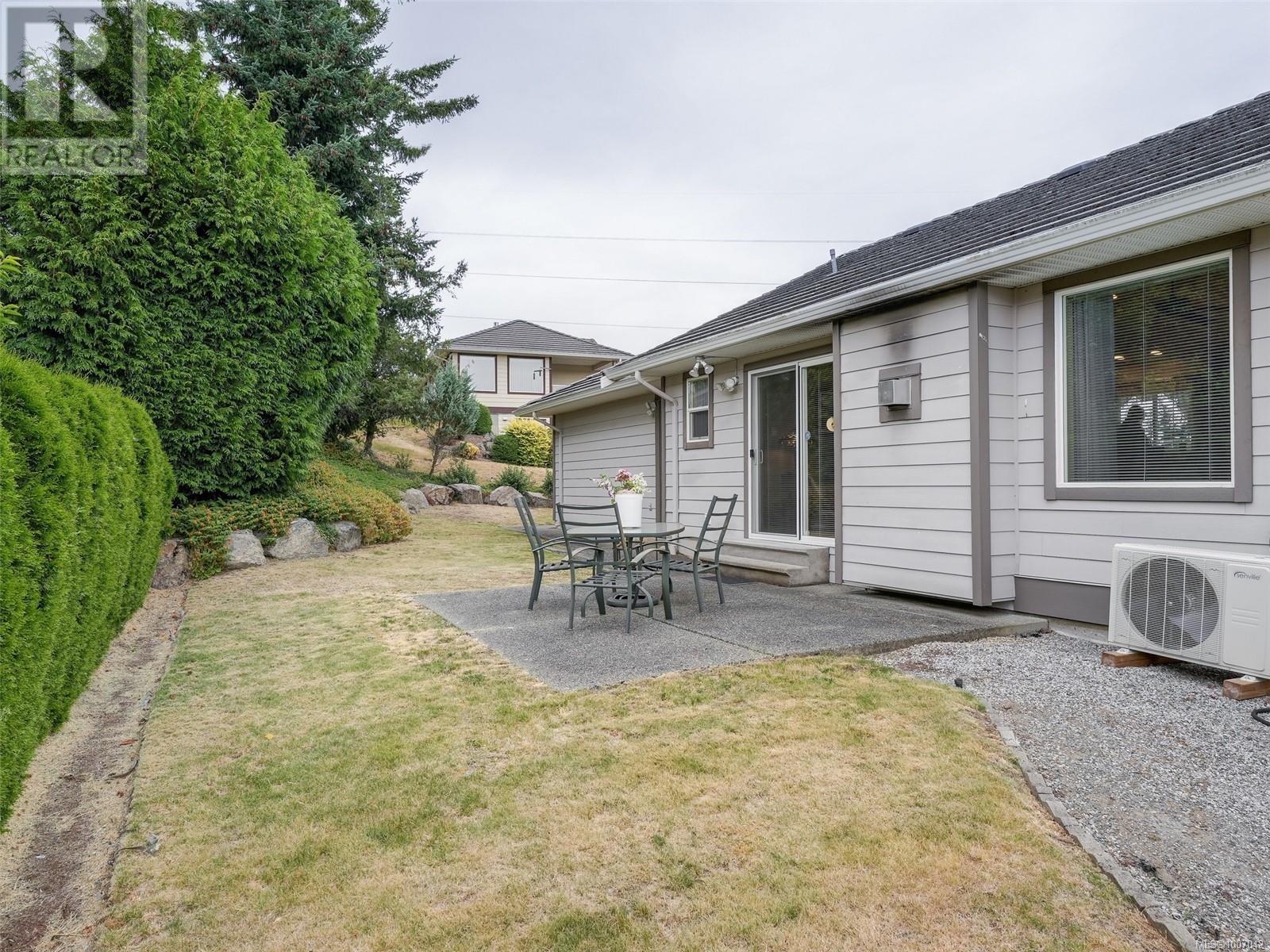 Photo 18 of 2340 Watkiss Way, View Royal BC