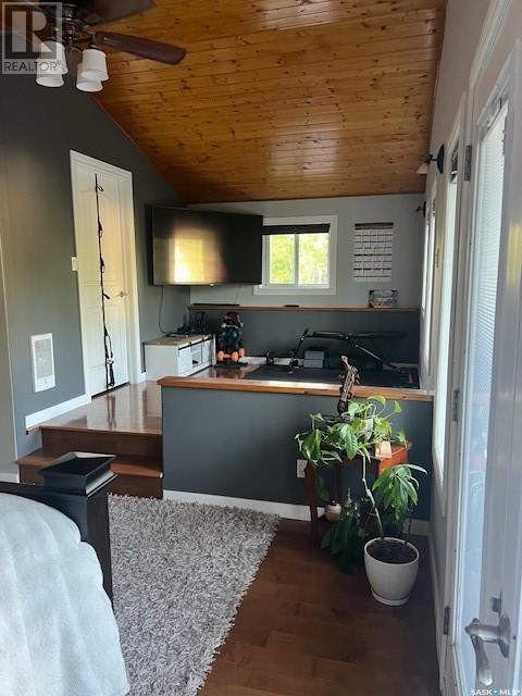 Photo 12 of 408 Oldroyd Drive, Good Spirit Lake SK