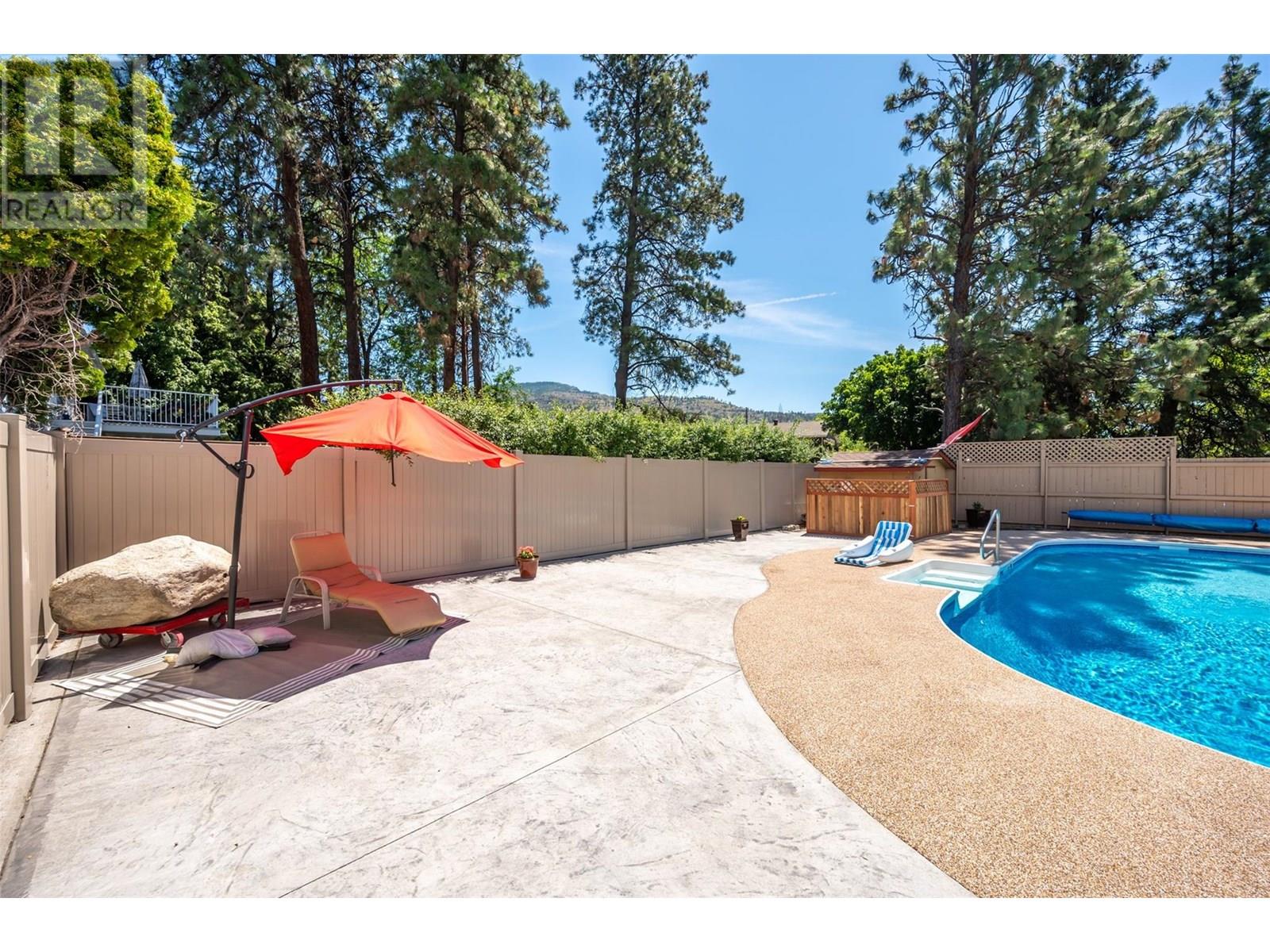 186 DUNANT CRESCENT - Image 34