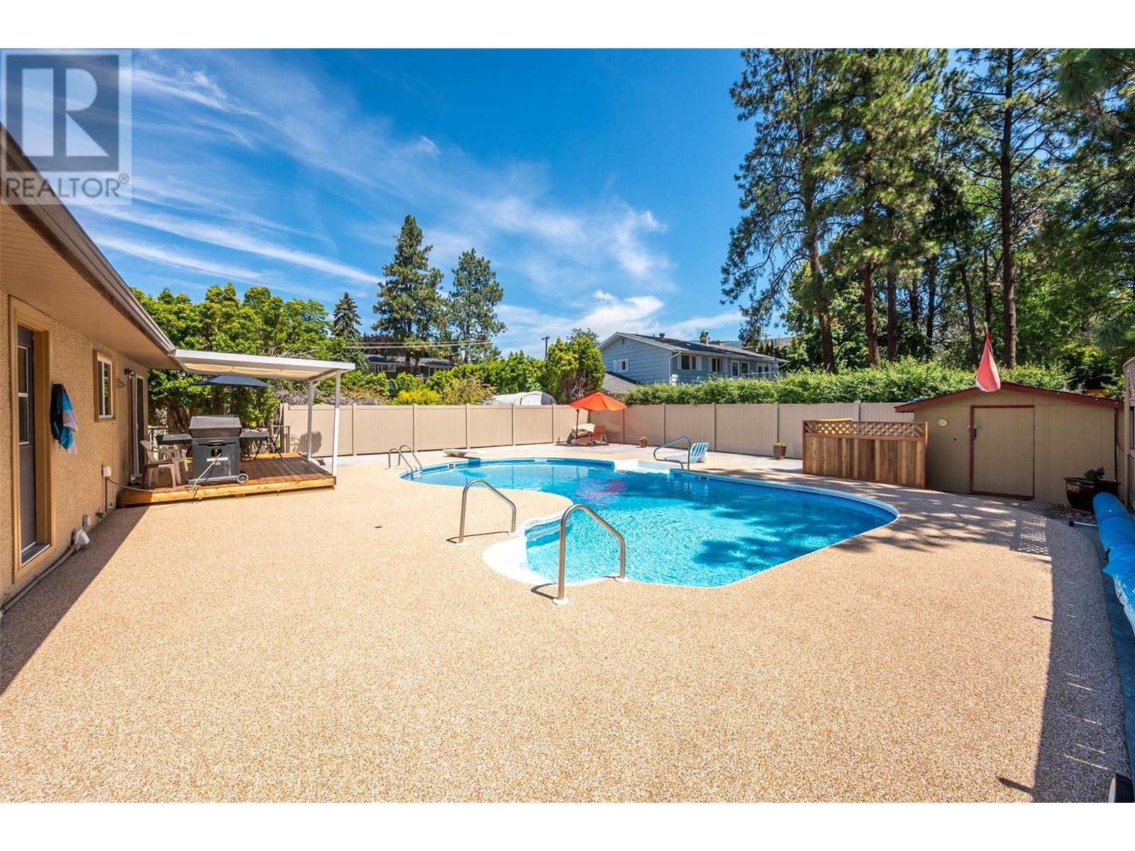 186 DUNANT CRESCENT - Image 40