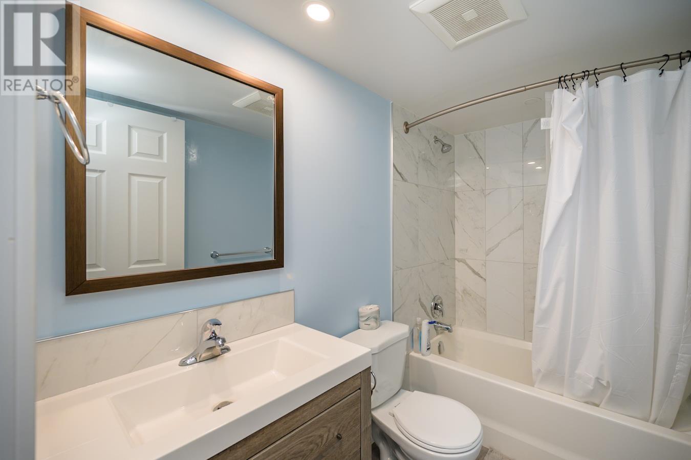 Photo 8 of 2628 Moyie Street, Prince George BC