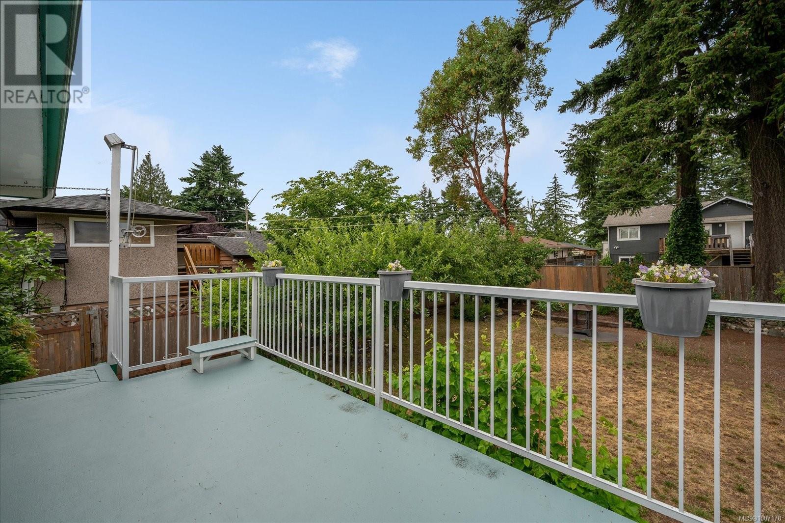 Photo 27 of 880 Hunter St, Nanaimo BC