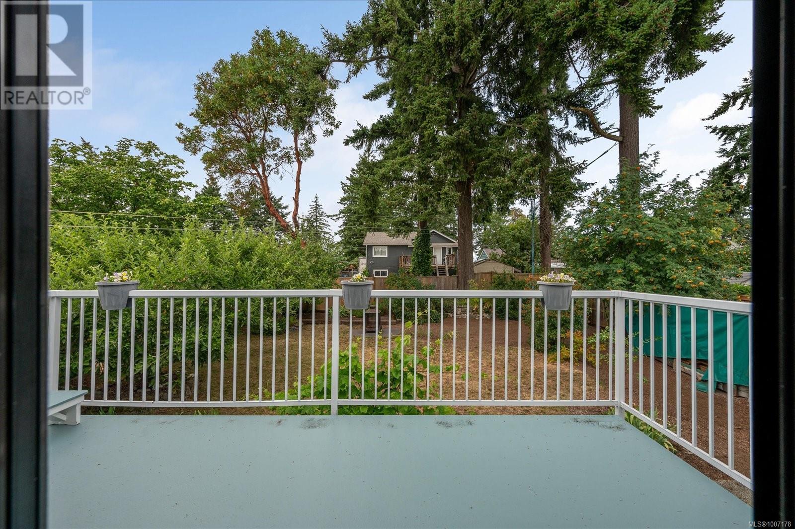 Photo 28 of 880 Hunter St, Nanaimo BC