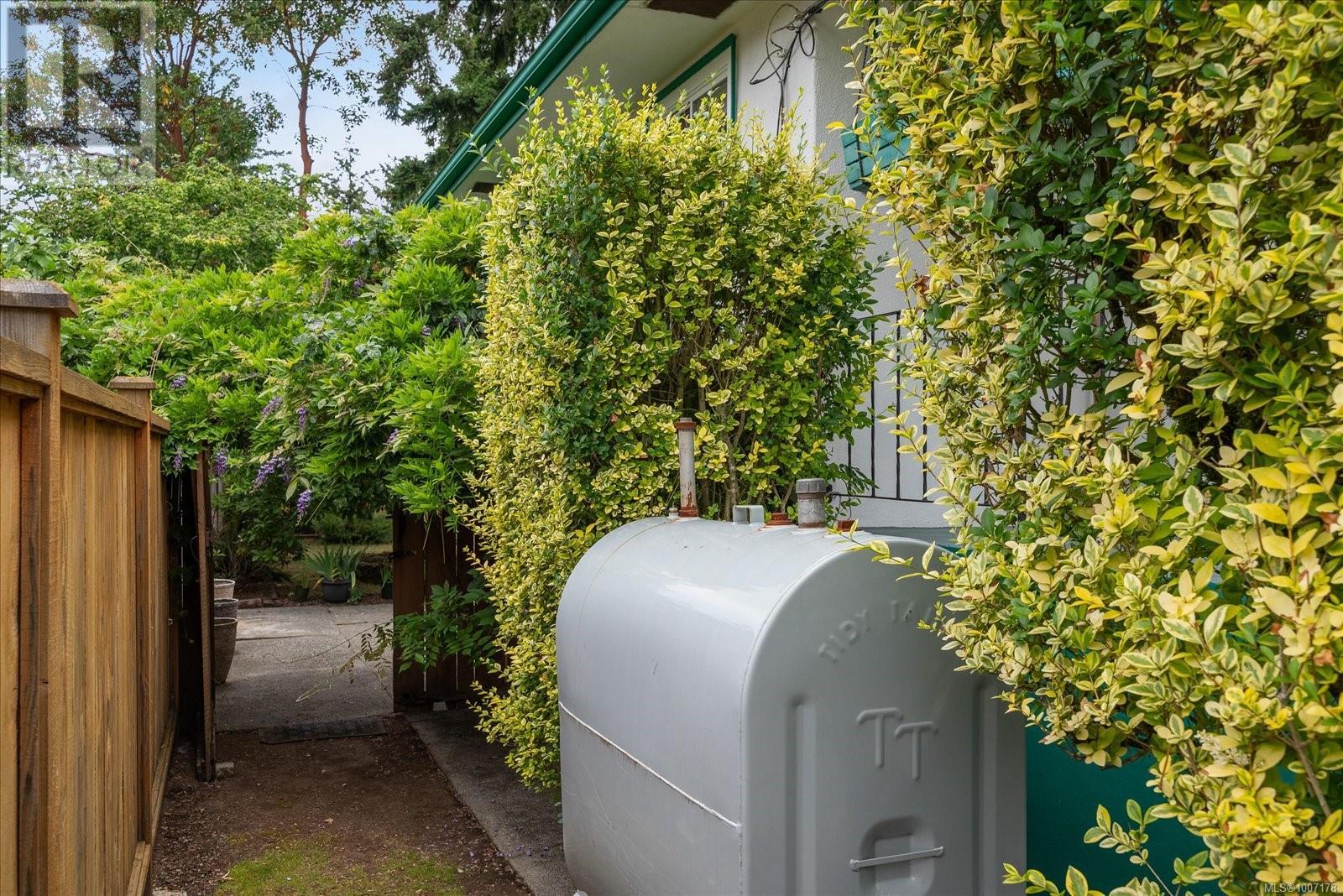 Photo 45 of 880 Hunter St, Nanaimo BC