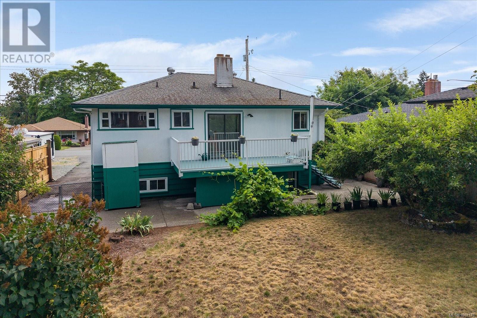 Photo 55 of 880 Hunter St, Nanaimo BC