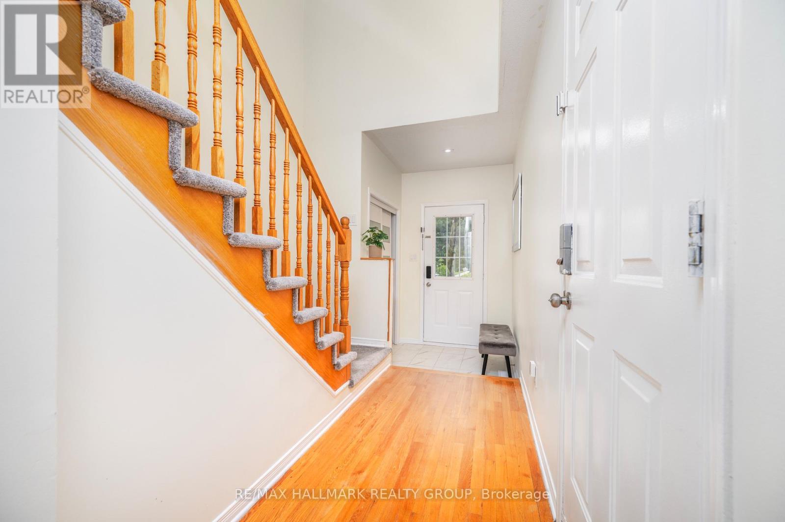 Photo 21 of 73 Palmadeo Drive, Ottawa ON