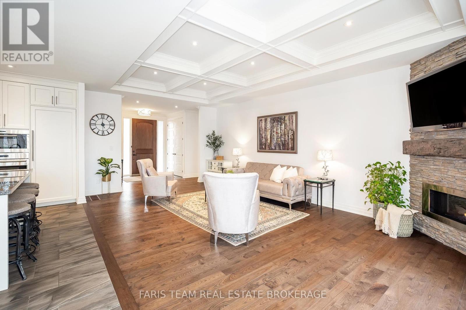 Photo 39 of 50 Mennill Drive, Springwater ON