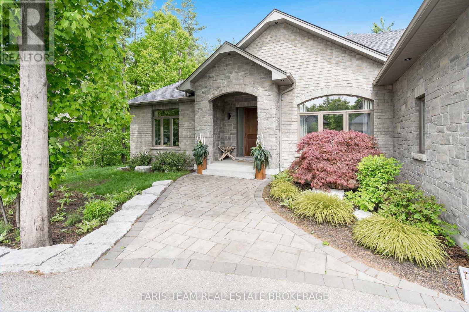 Photo 11 of 50 Mennill Drive, Springwater ON