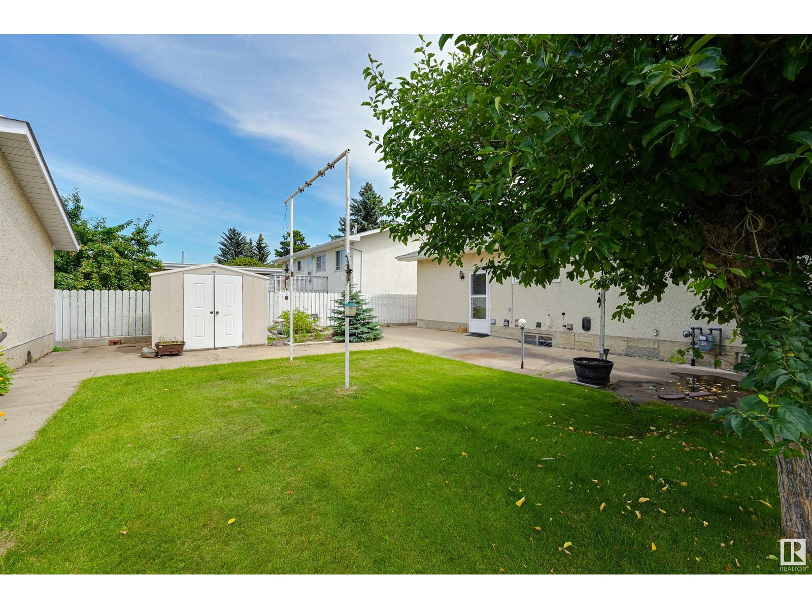Photo 44 of 15008 96 St Nw, Edmonton AB