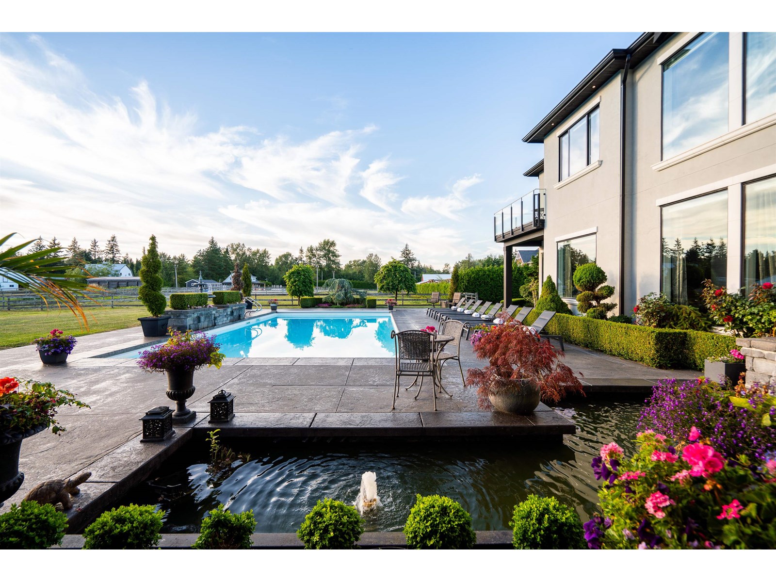 Photo 23 of 687 204 Street, Langley BC