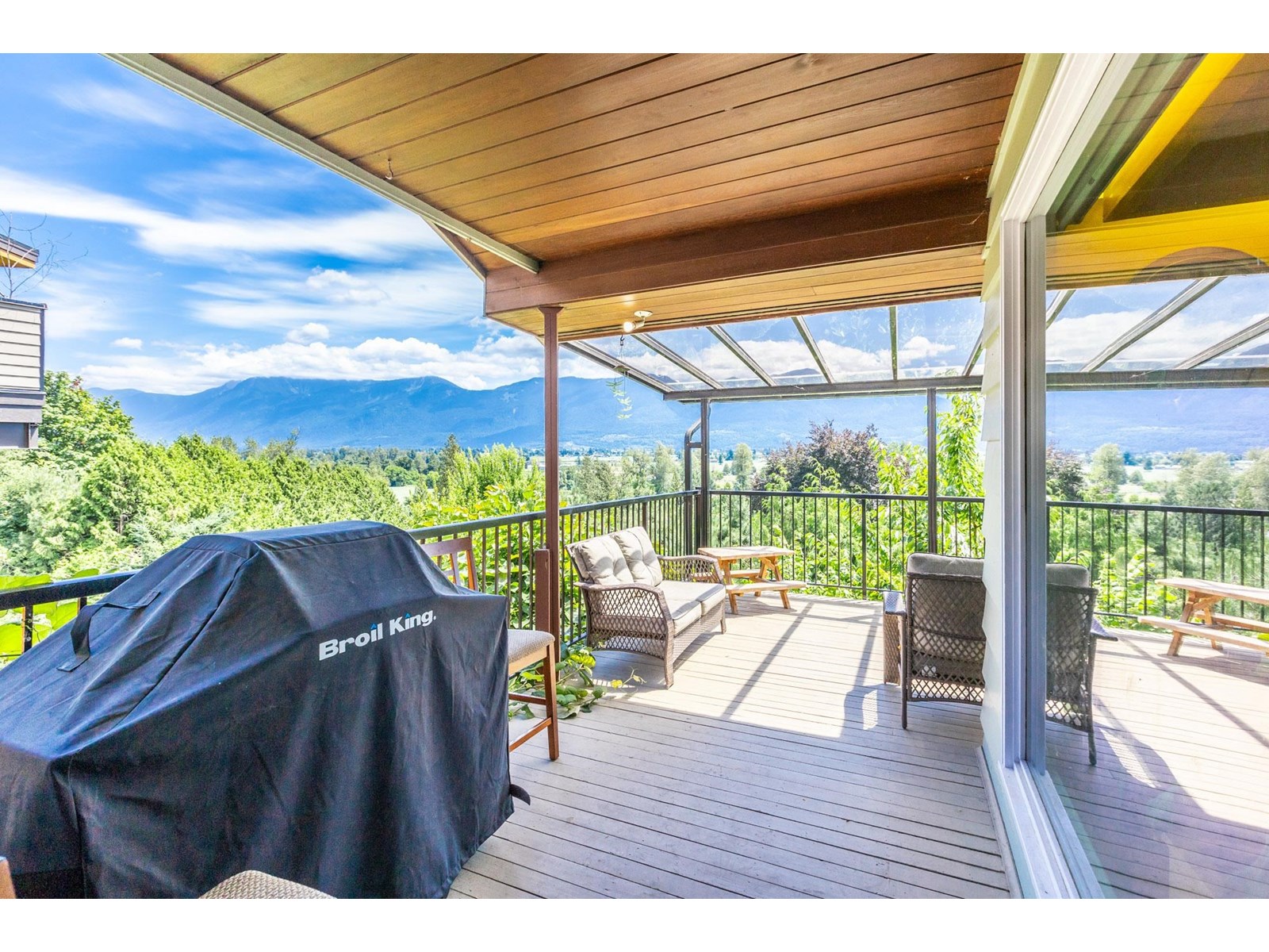 Photo 11 of 10050 Timberline Place Little Mountain, Chilliwack BC